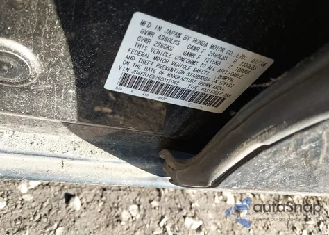 2006 Acura Rl 3.5 z USA, uszkodzony, nr VIN JH4KB16526C012068